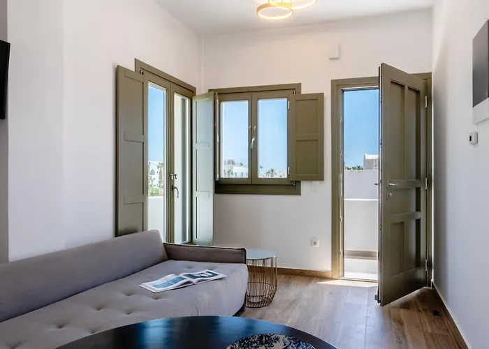 Apeiron - Apeiron * Perissa (Santorini)