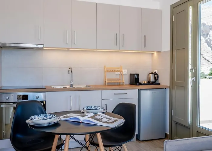 Apeiron - Apeiron * 佩里萨